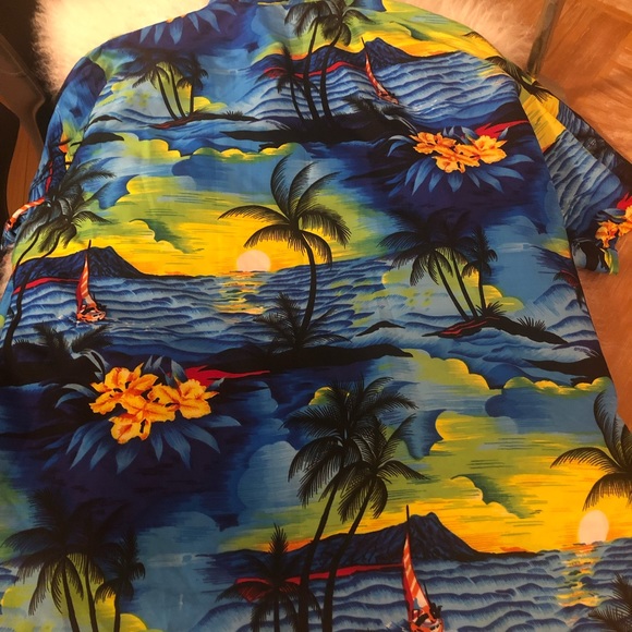 EUC Gorgeous Paradise Clothing Rare Vintage mens Hawaiian Shirt in Size Large!! - Picture 3 of 7